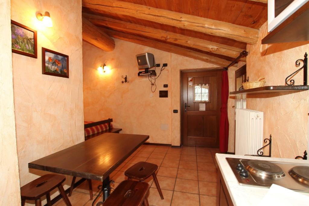 Residence Trompe-L'Oeil Champoluc Habitación foto